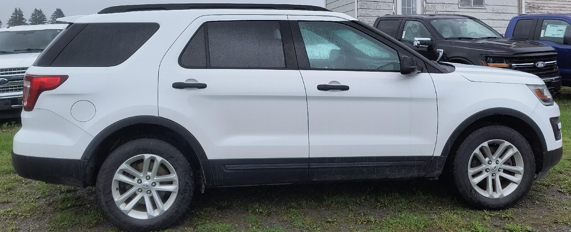 2017 Ford Explorer Base 4WD