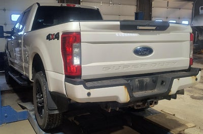 2019 Ford Super Duty F-250 SRW LARIAT 4WD Crew Cab 6.75' Box