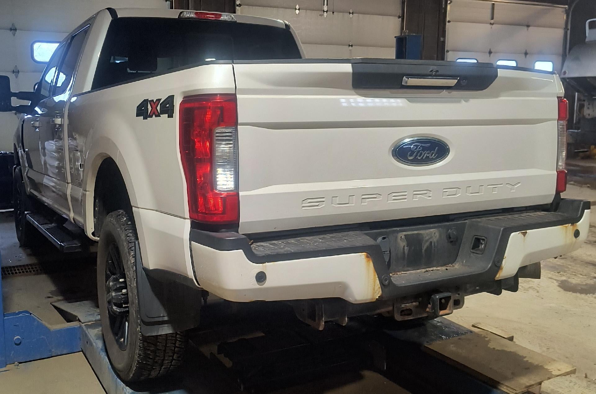 2019 Ford Super Duty F-250 SRW LARIAT 4WD Crew Cab 6.75' Box