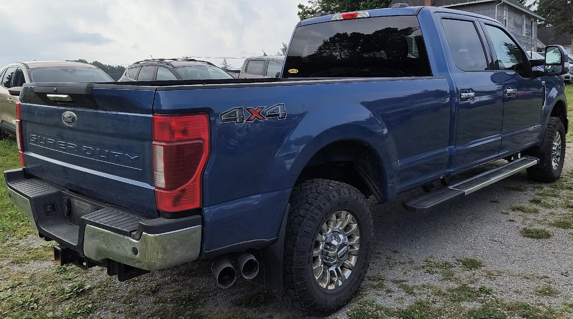 2022 Ford Super Duty F-350 SRW XLT 4WD Crew Cab 8' Box