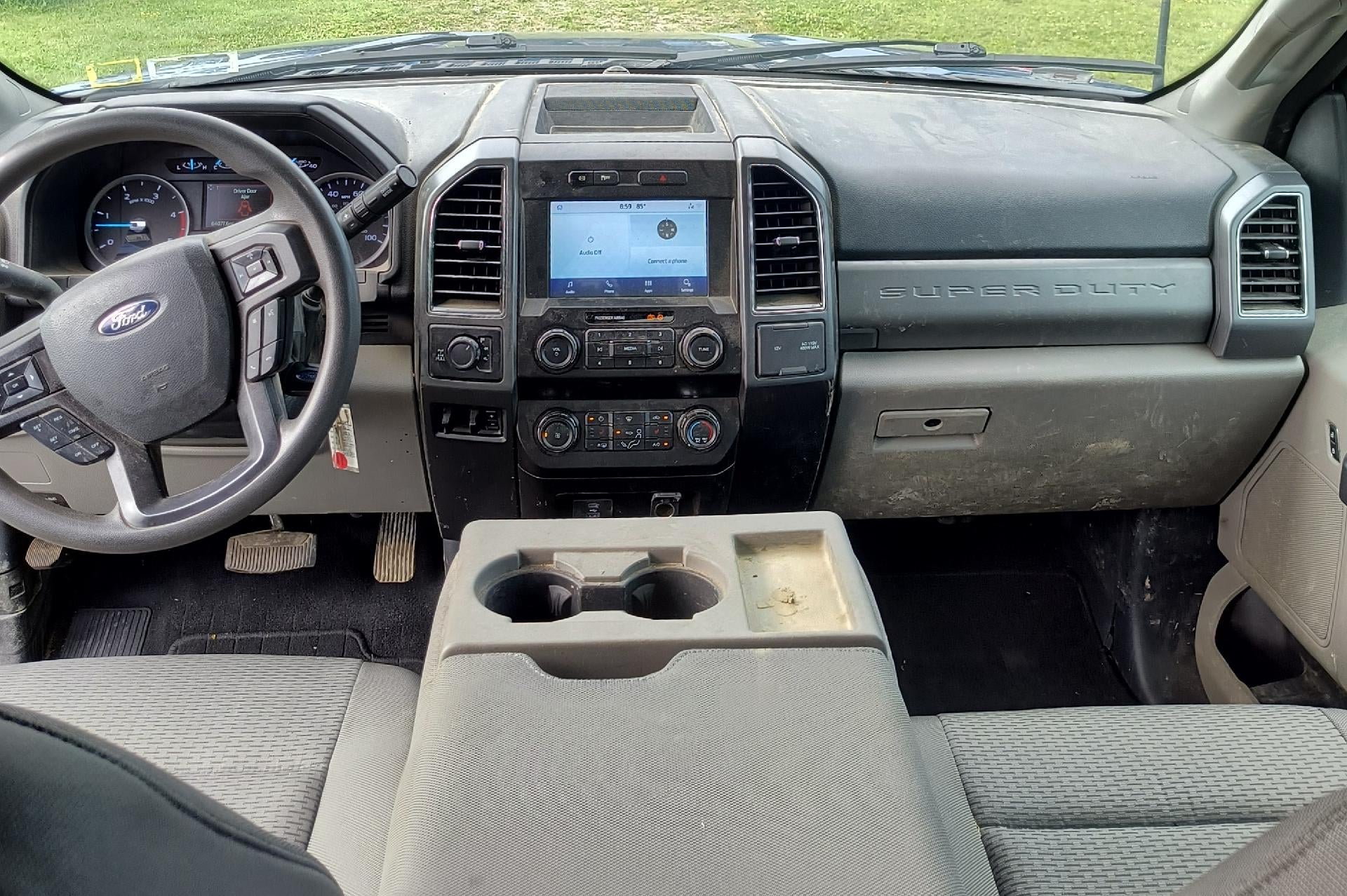 2022 Ford Super Duty F-350 SRW XLT 4WD Crew Cab 8' Box